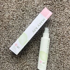 Mary Kay Botanical Effects Freshen Cleanser with box